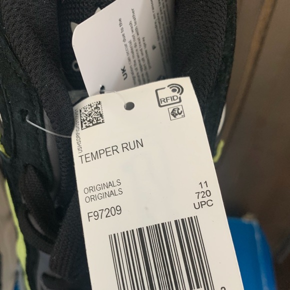 NWT Adidas Temper Run Black Glow Size 11.5 F97209 - Picture 10 of 13